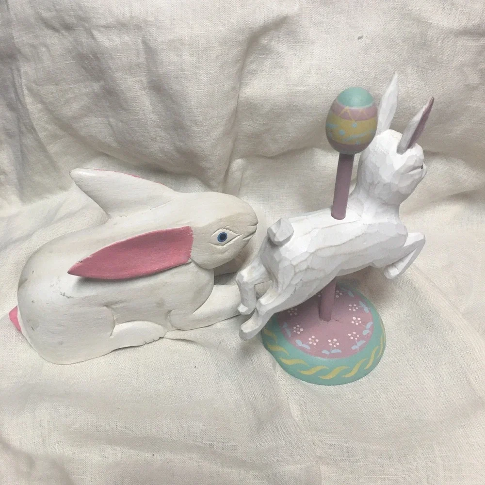 Pair Of 2 Wood Carved Rabbits Bunnies Primitive Folk Art Wooden Easter‎ Pier One